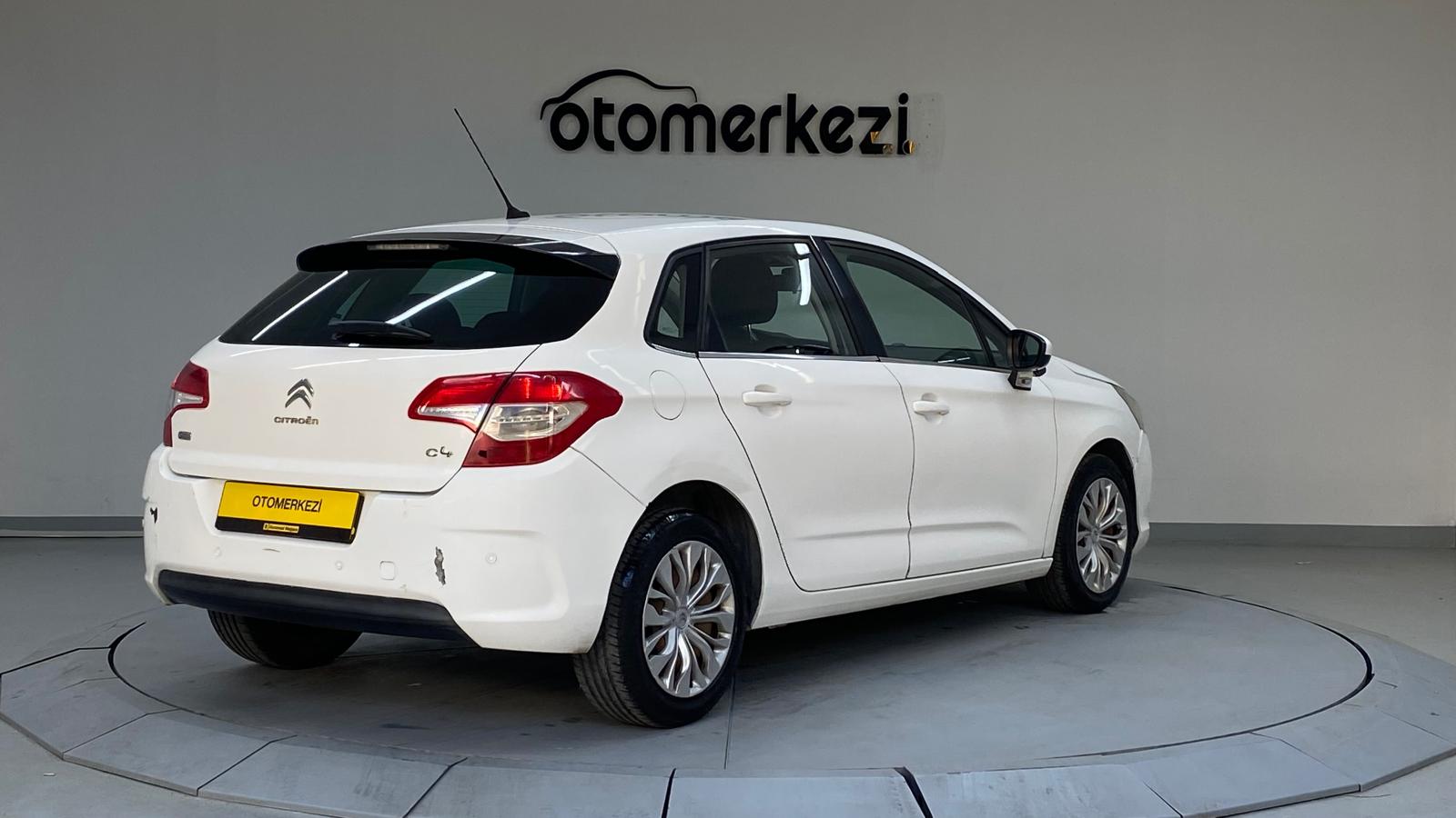 CITROEN C4 8